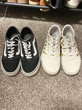 2 Pairs of Vans
